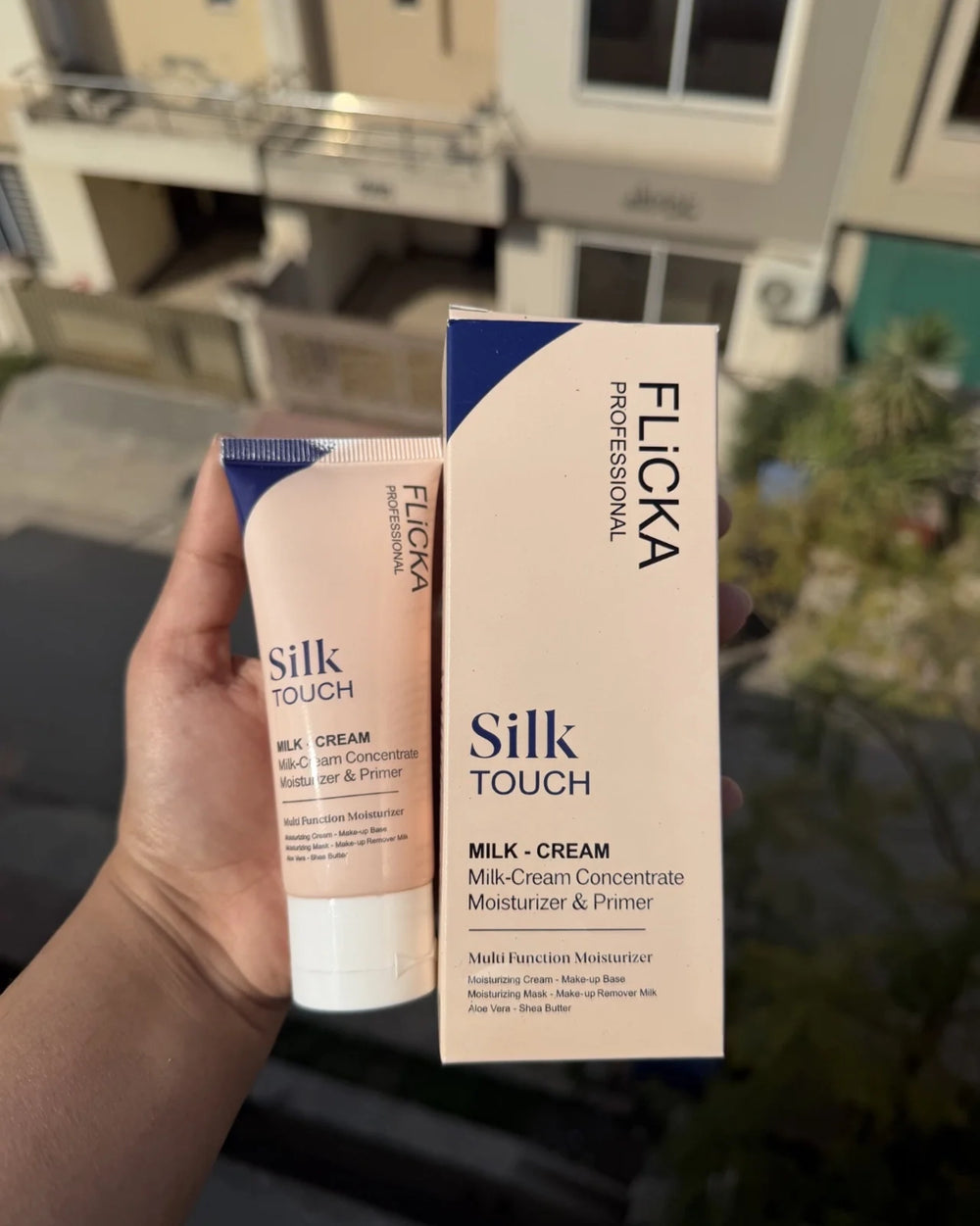 Flicka Silk Touch Moisturizer and Primer 60g